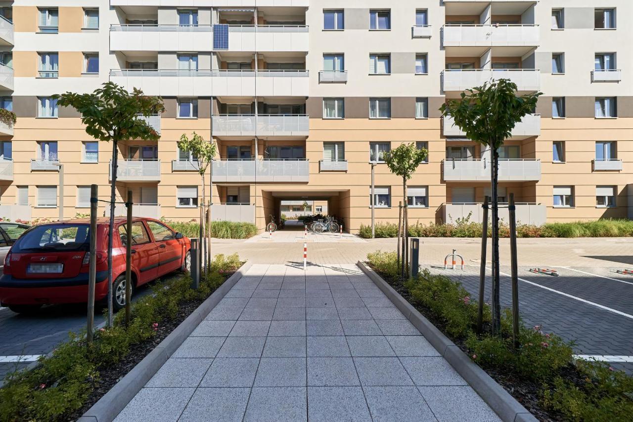 Exclusive Apartments Teczowa With Underground Parking By Noclegi Renters Wrocław Eksteriør billede