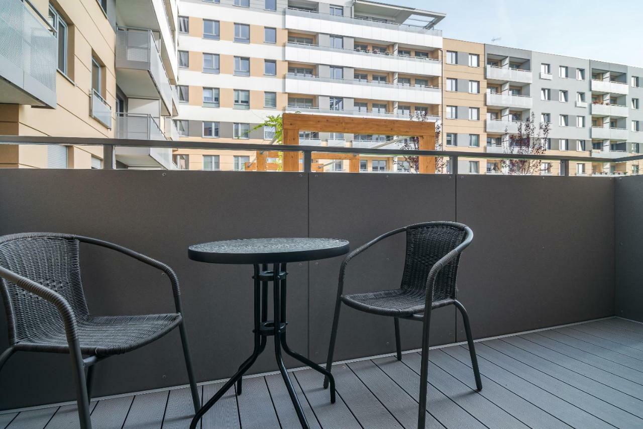 Exclusive Apartments Teczowa With Underground Parking By Noclegi Renters Wrocław Eksteriør billede