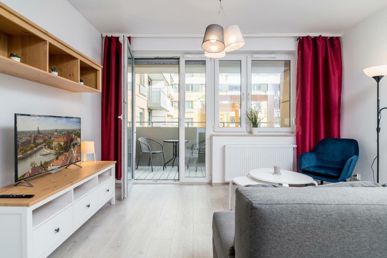 Exclusive Apartments Teczowa With Underground Parking By Noclegi Renters Wrocław Eksteriør billede