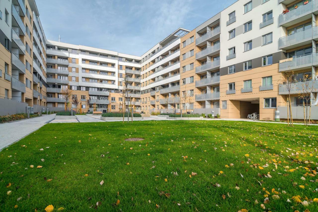 Exclusive Apartments Teczowa With Underground Parking By Noclegi Renters Wrocław Eksteriør billede